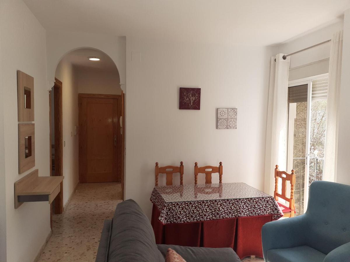 Apartamentos Pinos Genil Buitenkant foto