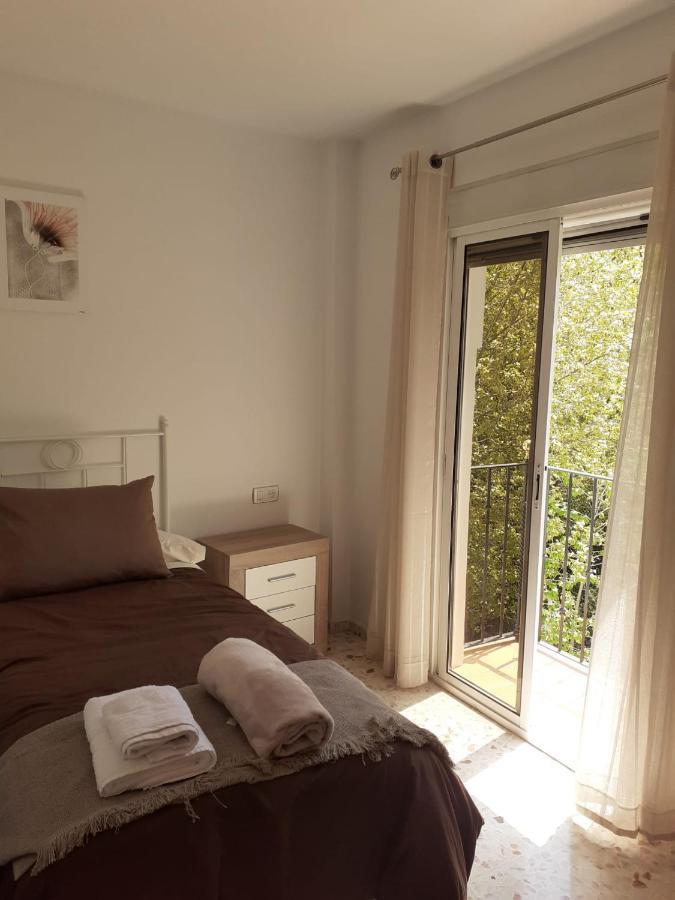 Apartamentos Pinos Genil Buitenkant foto